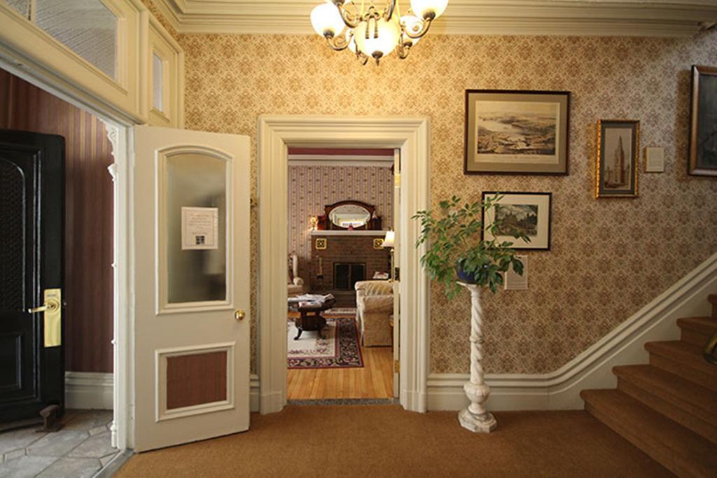 Albert House Inn Ottawa Buitenkant foto